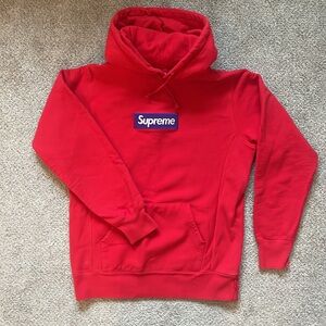 Supreme Hoodie